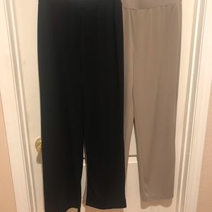 2 Drapers and Damon crepe pants size Med Petite.